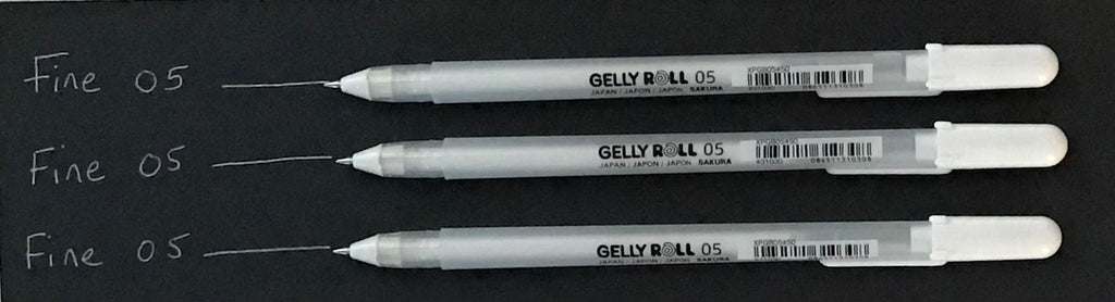 Sakura FINE white 05 nib Gelly roll x3 pens