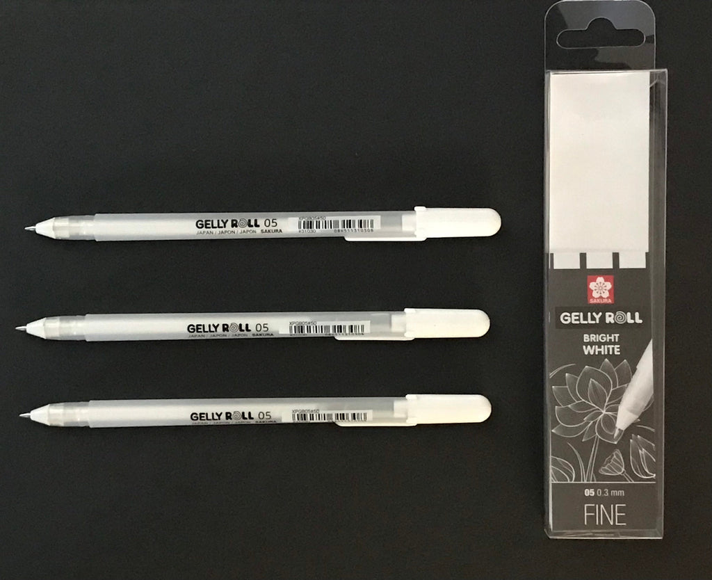 Sakura FINE white 05 nib Gelly roll x3 pens