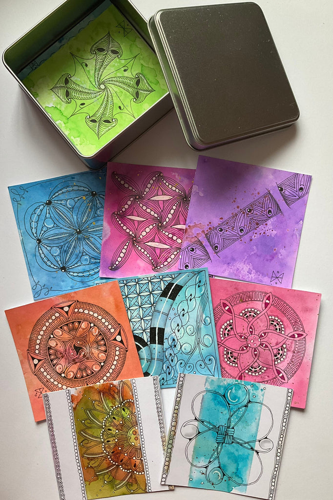 Square tin with 10 Zentangle Tiles and pen kit