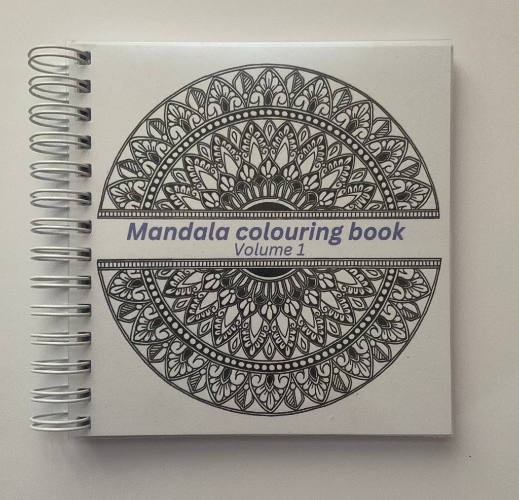 Mini mandala colouring book - volume 1